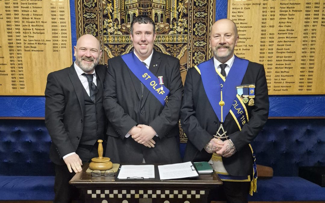 Under Winter Stars: A Mark Set in Maud