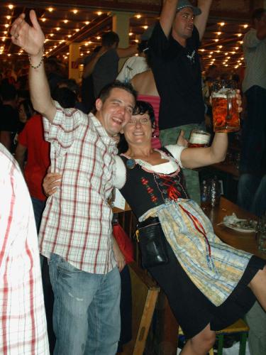 OKTOBER-FEST-076